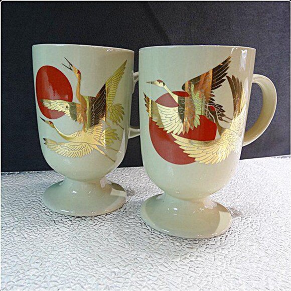 1970s Vintage Takahashi Porcelain 22kt Gold Crane Red Sun Mugs Pair - Picture 2 of 8